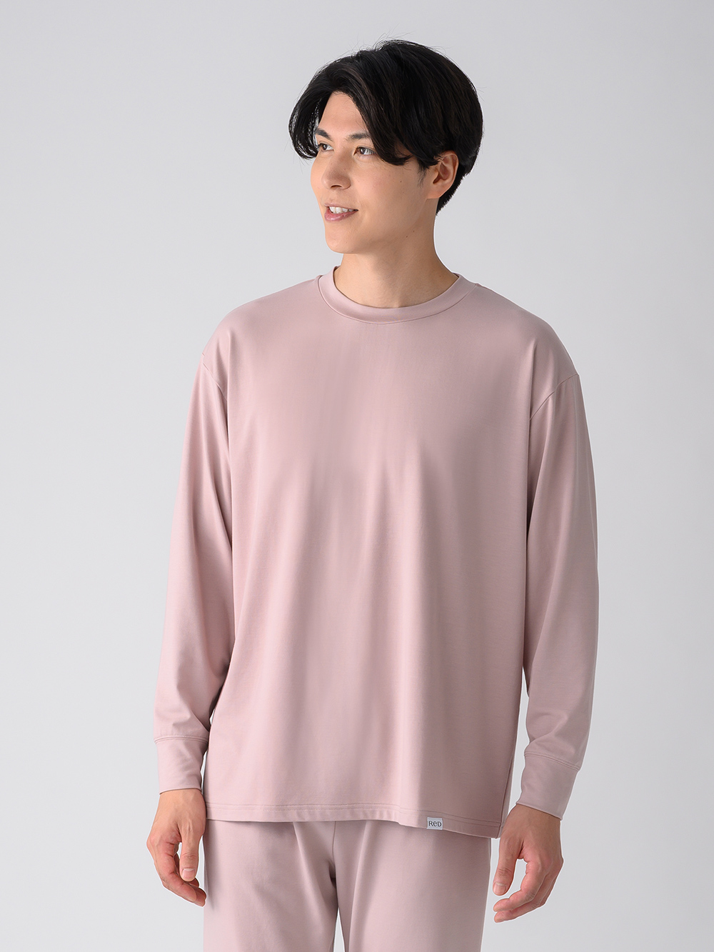 モデル:180cm / Lサイズ着用