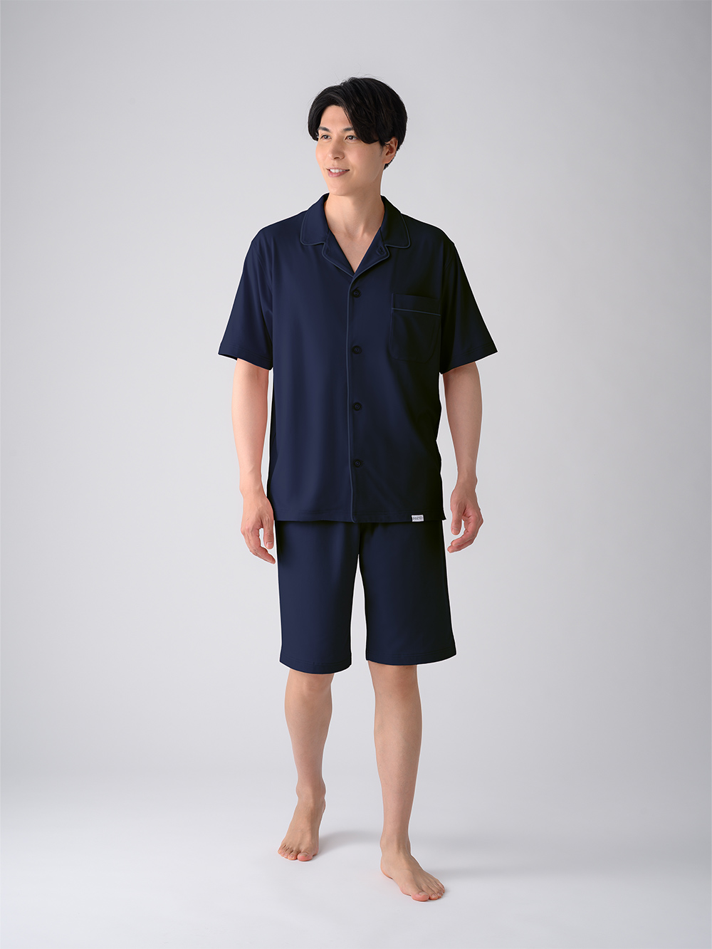モデル:180cm / Lサイズ着用